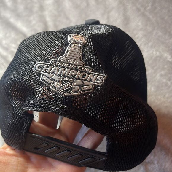 Fanatics Tampa Bay lightning 2021 Stanley cup champions hat - Picture 4 of 8